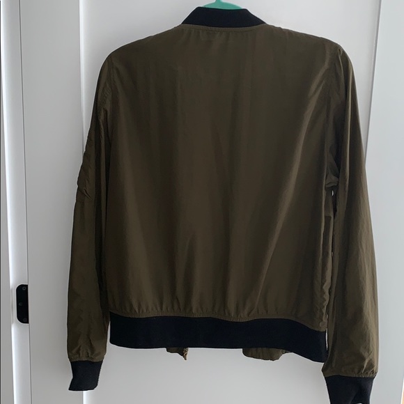 Wind proof light zip jacket - Picture 3 of 3